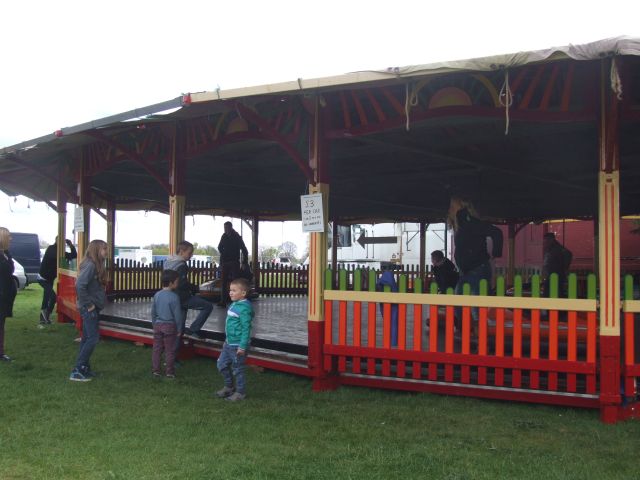 Dodgems traditional bumper cars fair fairground hire rent party 